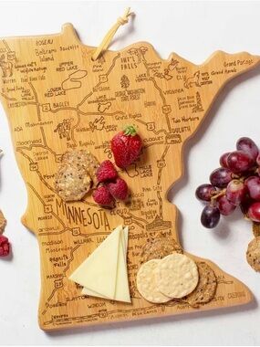 Minnesota State-Shaped Bamboo Charcuterie & Cutting Board | NWOT |